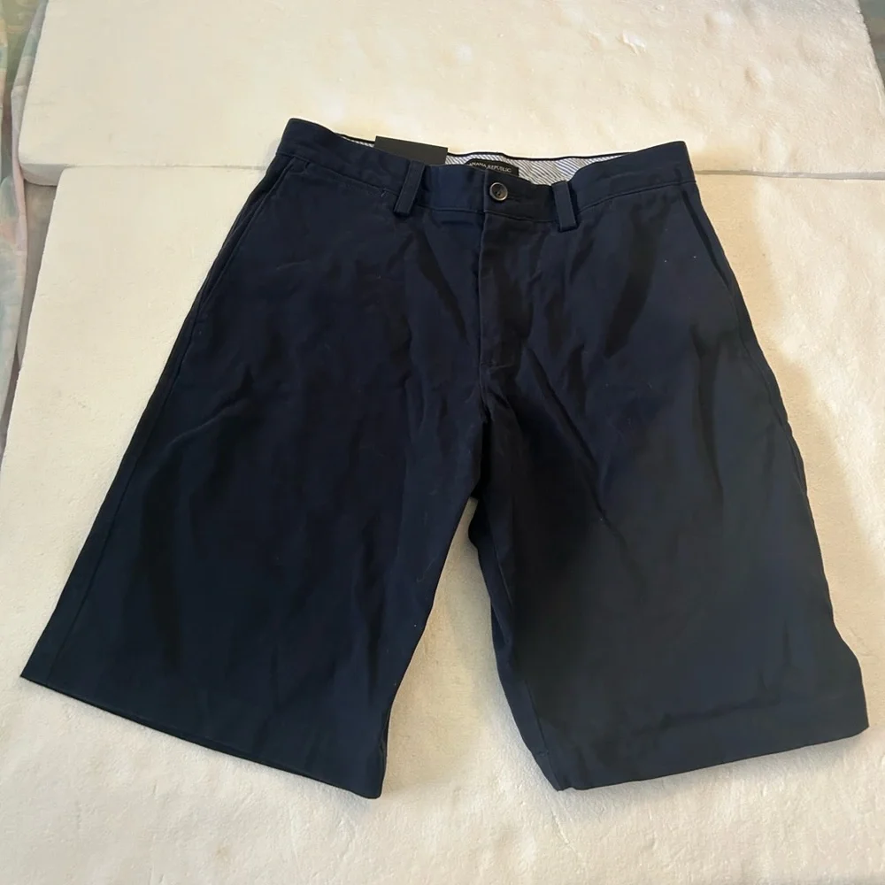 Banana Republic NWT navy blue chino shorts